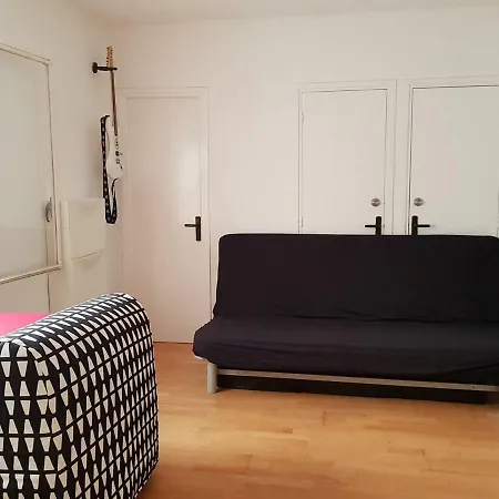11 Carrer D'hortalans Lejlighed *
